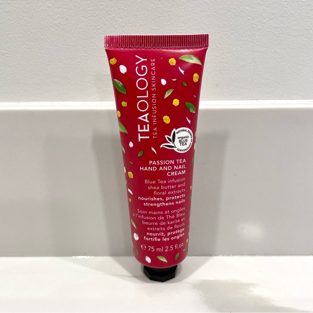 🟣2/$20 NEW Teaology Passion Tea Hand & Nail Cream